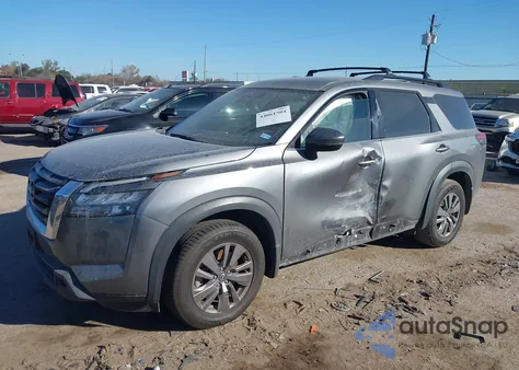 2023 Nissan Pathfinder Sv Fwd z USA, uszkodzony, nr VIN 5N1DR3BA2PC260130